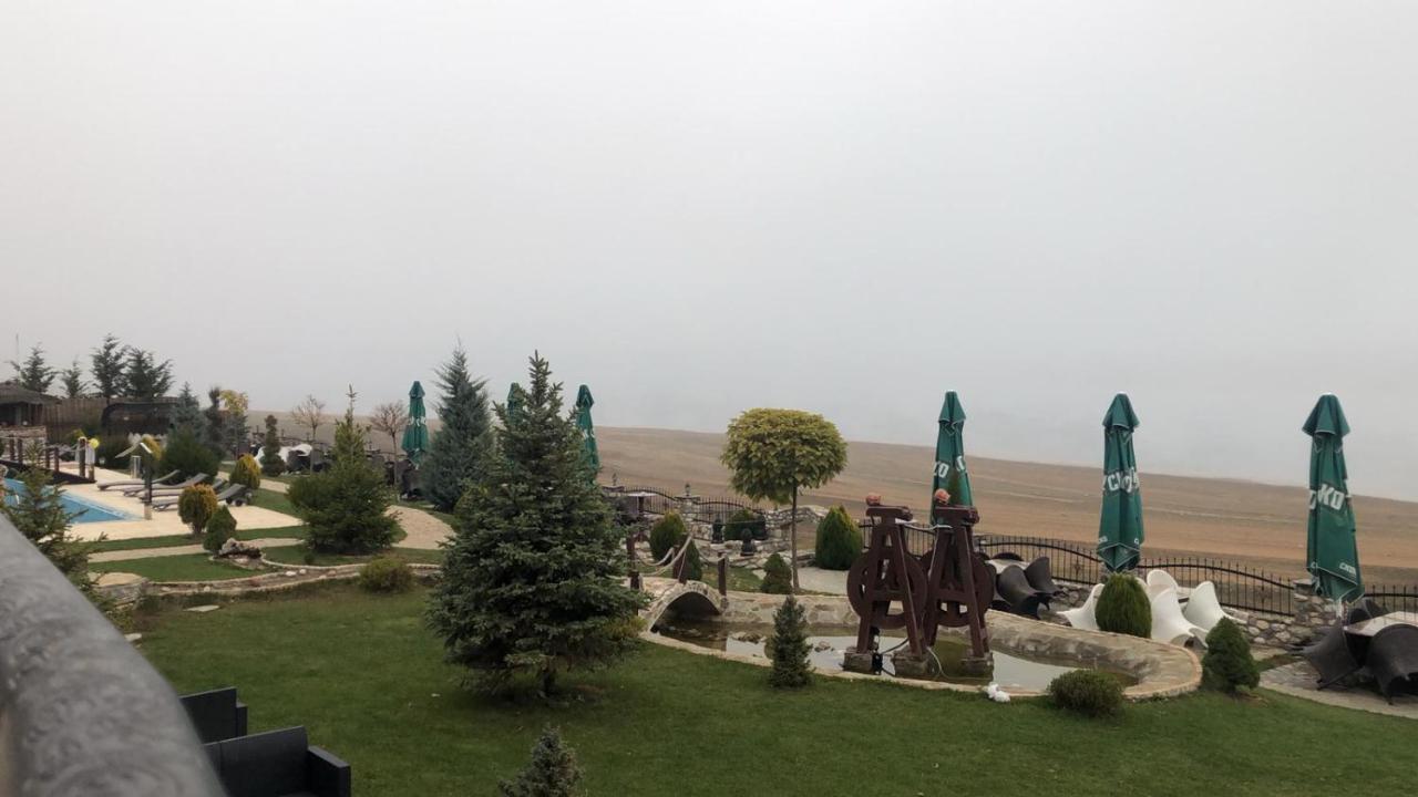 Rey Hotel Маврово Екстериор снимка