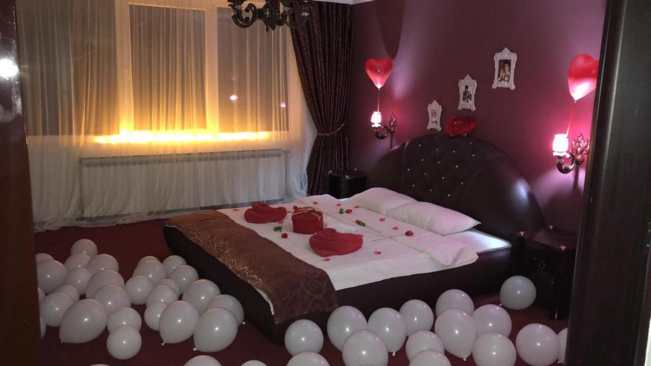 Rey Hotel Маврово Екстериор снимка