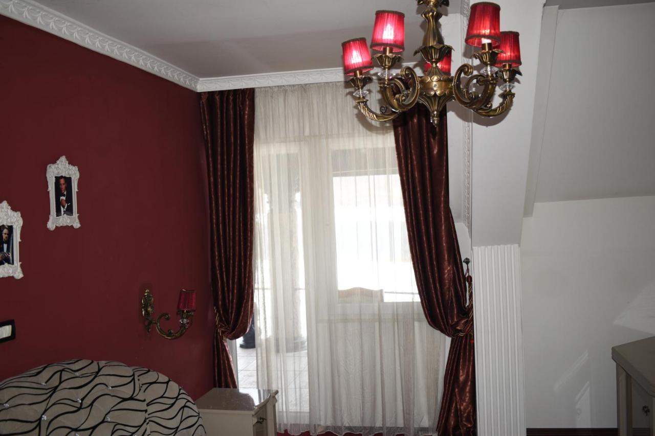 Rey Hotel Маврово Екстериор снимка
